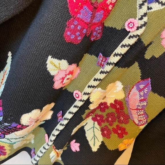 Handknit Vintage Butterflies and flowers beaded cardigan, handknit, cotton/wool - Picture 7 of 13